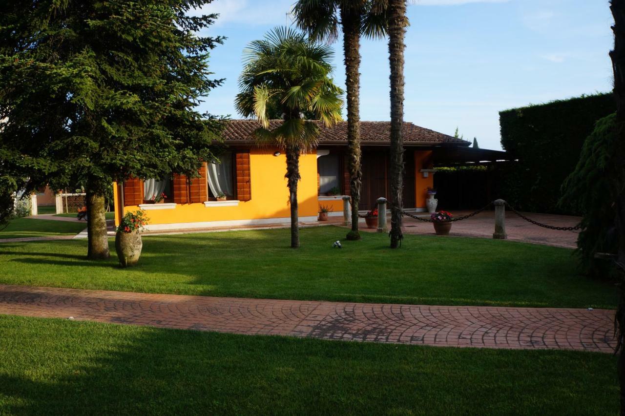 La Brigata Apartments Suite Room Cavallino-Treporti Exteriör bild